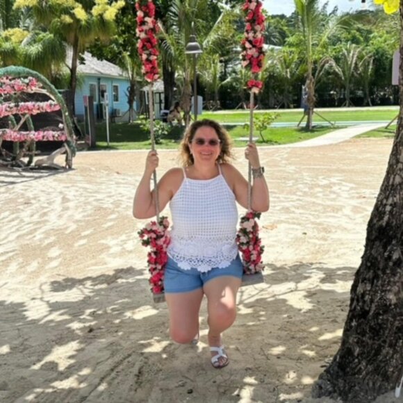 FINAL SHOW 11/8/2025 - CLOSING CLOSET - Picture 1 of 15